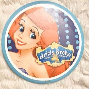 💞 Disneyland Little Mermaid Ariel's Grotto Button Disney Pin